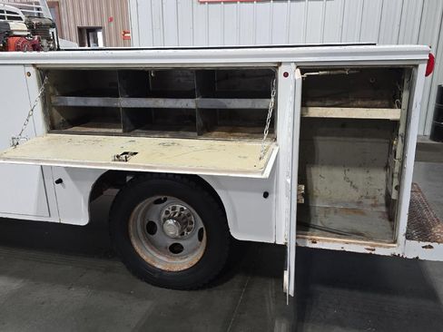 Used 2000 Chevrolet Silverado 3500 2WD Regular Cab HD image 13