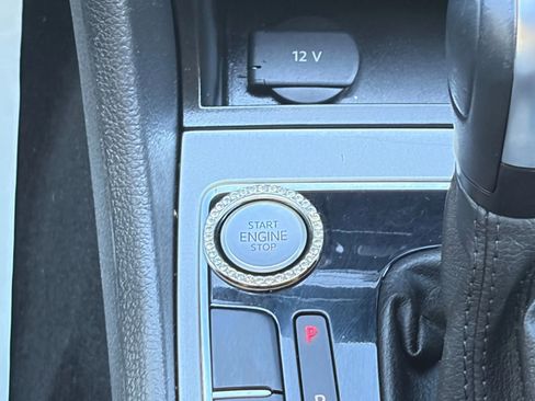 Used 2021 Volkswagen Passat 2.0T SE image 24