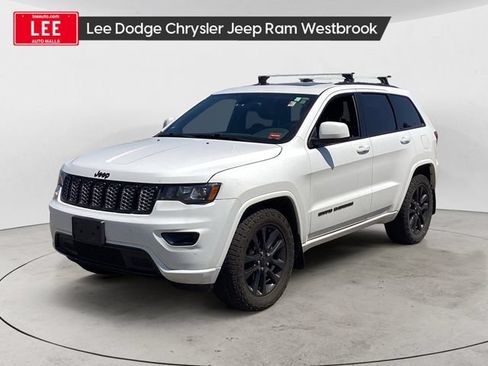 Used 2018 Jeep Grand Cherokee Altitude AWD/4WD image 1
