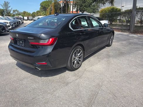 Used 2022 BMW 330i xDrive Sedan w/ Driving Assistance Package AWD/4WD image 5