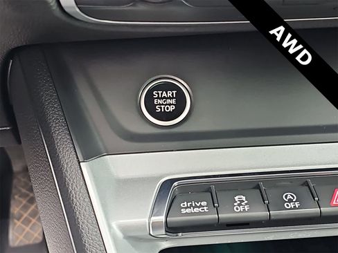 Used 2021 Audi Q3 2.0T Premium Plus w/ Premium Plus Package image 48