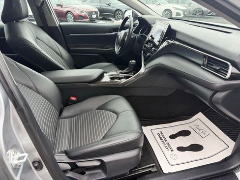 Used 2023 Toyota Camry SE w/ Convenience Package image 21