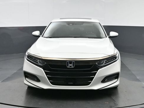 Used 2019 Honda Accord Sport image 2