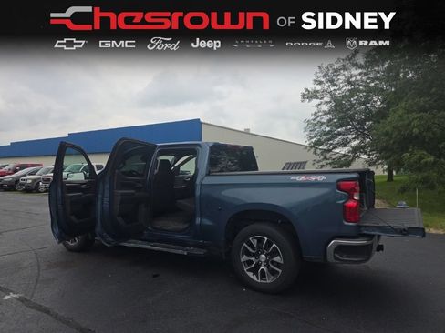 Used 2024 Chevrolet Silverado 1500 LT AWD/4WD image 13