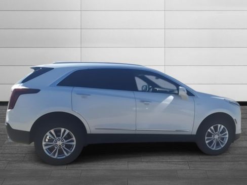 New 2025 Cadillac XT5 Luxury image 6