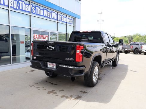 Certified 2023 Chevrolet Silverado 3500 High Country AWD/4WD image 3