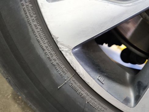 Certified 2024 Honda Odyssey EX-L image 13