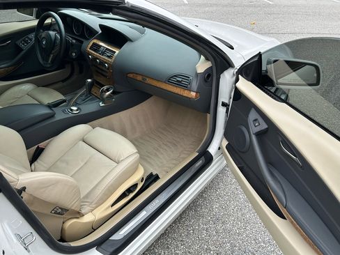 Used 2005 BMW 645Ci Convertible image 14