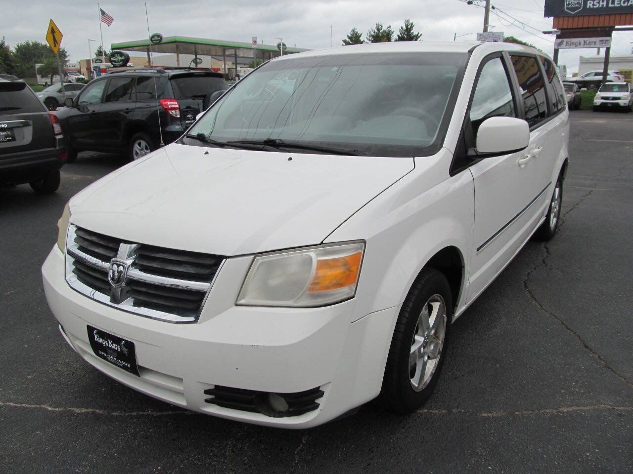 Used 2008 Dodge Grand Caravan SXT FWD image 1