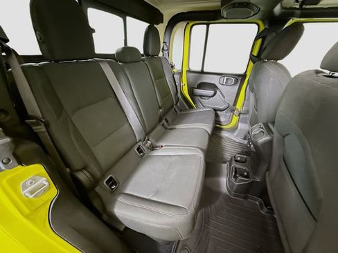Used 2023 Jeep Gladiator Sport image 24