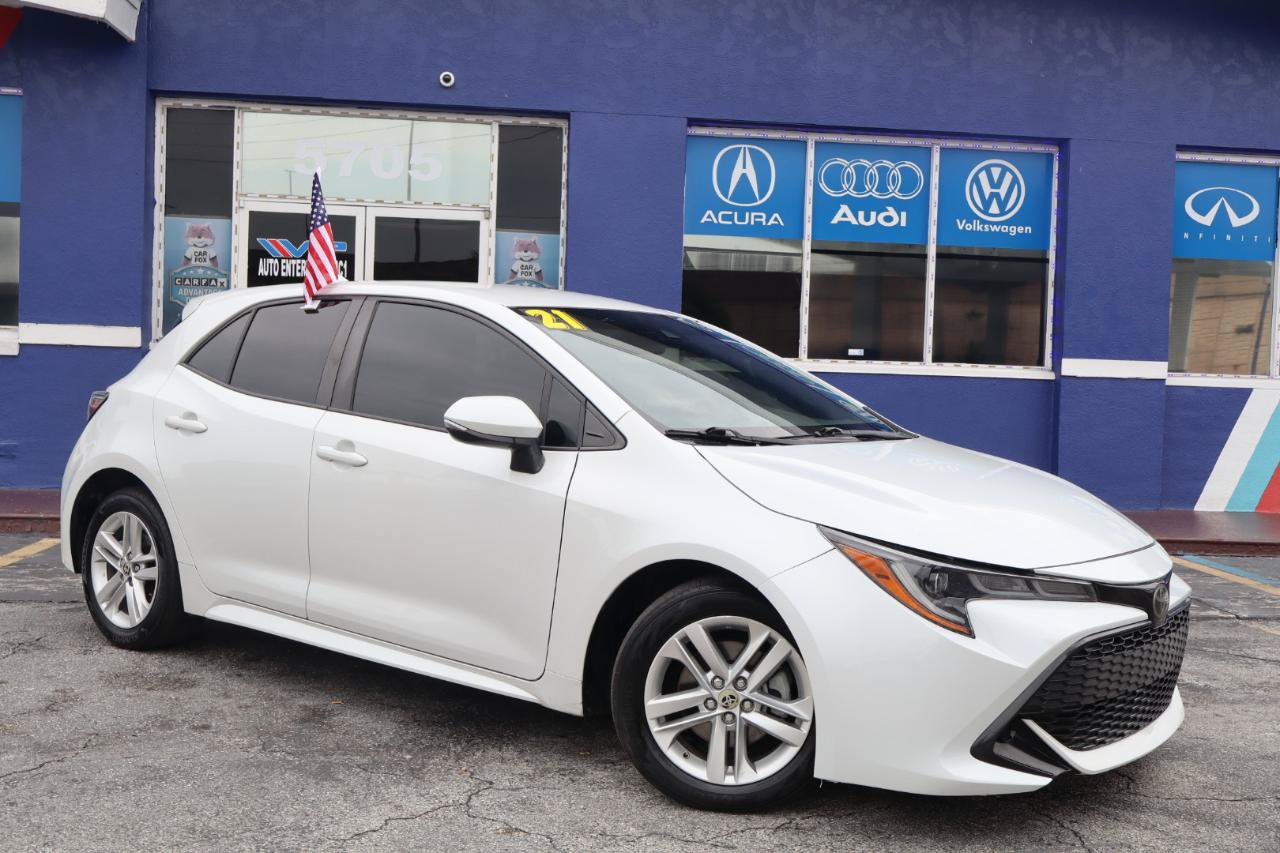 Used 2021 Toyota Corolla SE FWD image 3
