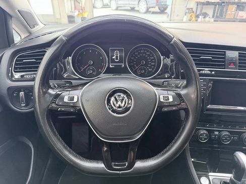 Used 2015 Volkswagen Golf SEL FWD image 13