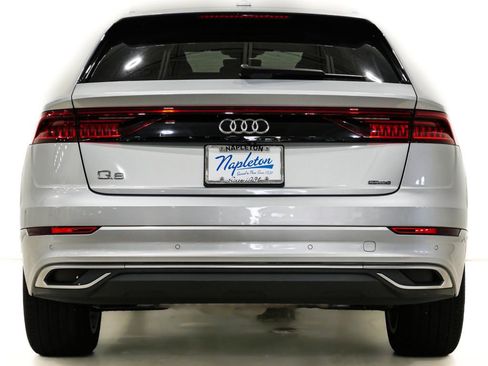 Used 2019 Audi Q8 Prestige AWD/4WD image 8