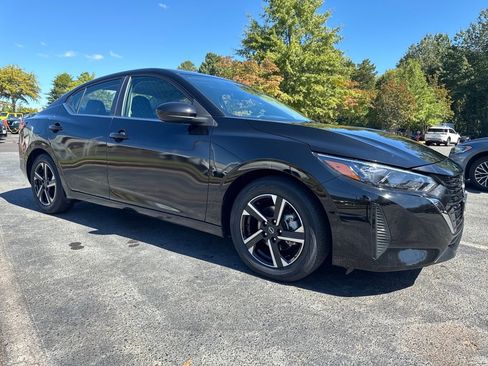 Used 2024 Nissan Sentra SV image 6