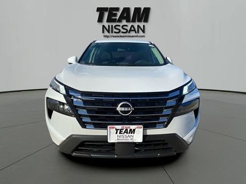 New 2026 Nissan Rogue SV AWD/4WD image 2