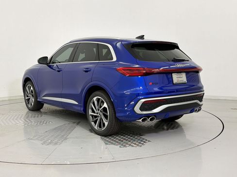 New 2026 Audi SQ5 Premium Plus AWD/4WD image 3