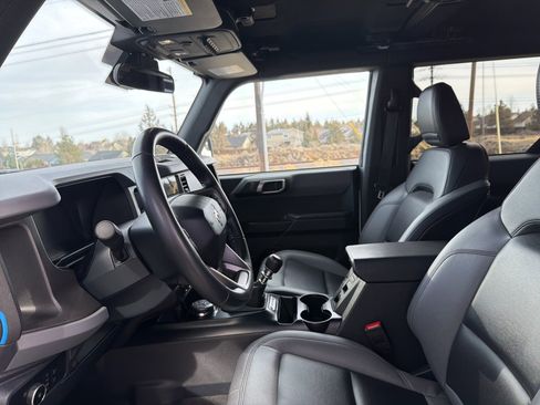 Used 2024 Ford Bronco Black Diamond image 13