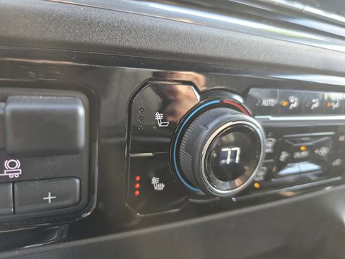 Used 2023 Chevrolet Silverado 1500 LT Trail Boss w/ Protection Package AWD/4WD image 28