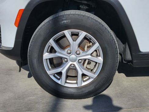 Used 2022 Jeep Grand Cherokee L Limited image 11