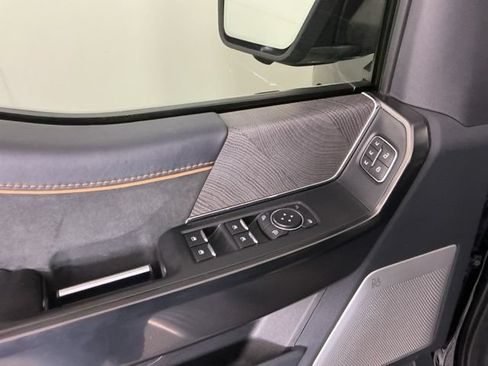 Used 2022 Ford F150 Platinum AWD/4WD image 18