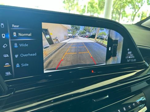 Used 2024 Cadillac Escalade V AWD/4WD image 9
