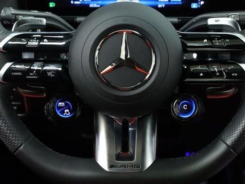 Used 2024 Mercedes-Benz GLA 35 AMG 4MATIC image 11