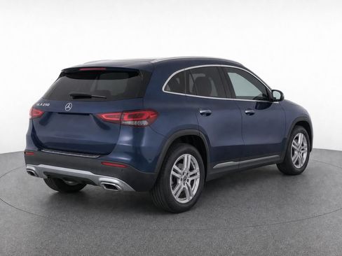 Used 2022 Mercedes-Benz GLA 250 4MATIC w/ Premium Package Lite image 29