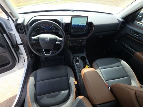 Used 2023 Ford Bronco Sport Outer Banks w/ Tech Package image 19