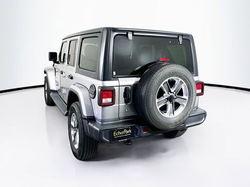 Used 2020 Jeep Wrangler Unlimited Sahara image 5
