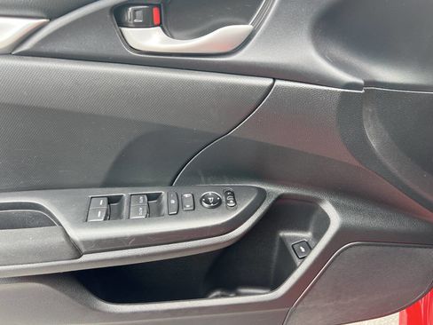 Used 2020 Honda Civic LX image 12