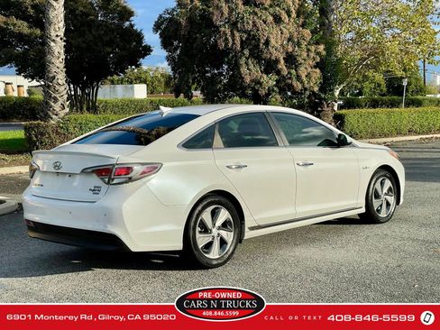 Used 2017 Hyundai Sonata Limited FWD image 4