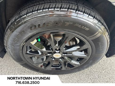 Used 2020 Chevrolet Equinox LS FWD image 29