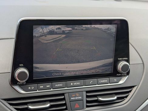 Used 2020 Nissan Altima 2.5 S FWD image 23