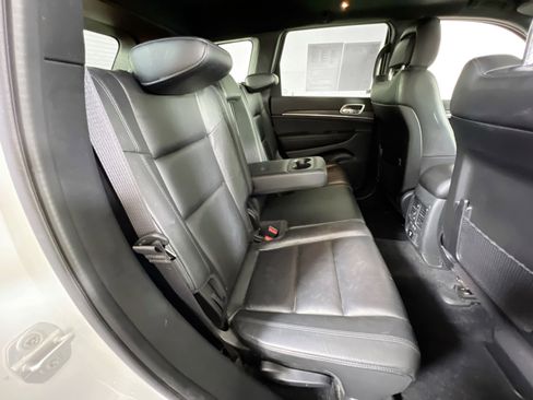Used 2022 Jeep Grand Cherokee Limited image 27