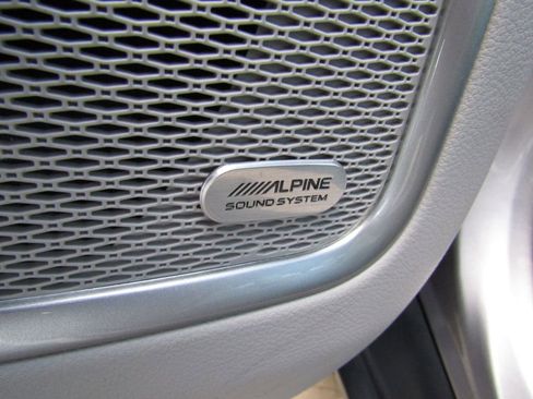 Used 2022 Jeep Compass Limited w/ Sun and Sound Group image 6