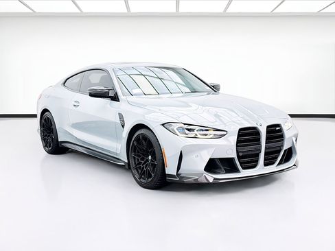 Used 2022 BMW M4 Coupe w/ M Carbon Exterior Package image 3