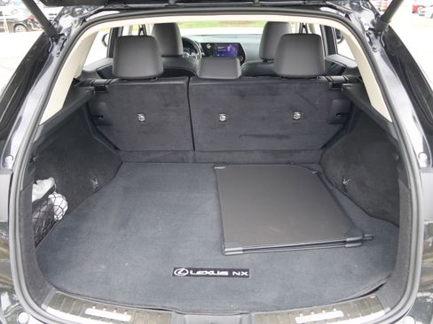 Used 2024 Lexus NX 250 FWD image 39