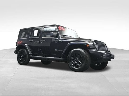 Used 2016 Jeep Wrangler Unlimited Sahara AWD/4WD image 28