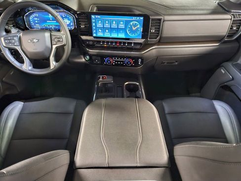 Used 2024 Chevrolet Silverado 1500 LT Trail Boss w/ LT Trail Boss Premium Package image 17