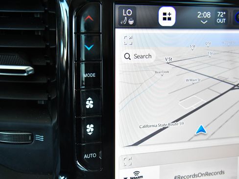 Used 2024 RAM 2500 Laramie image 30