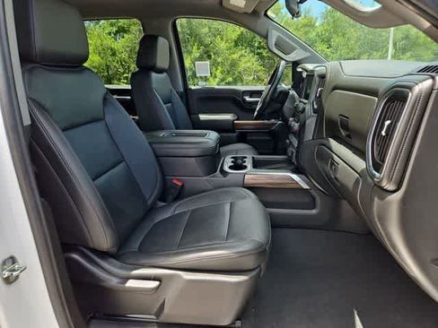 Used 2021 Chevrolet Silverado 1500 LT Trail Boss w/ LT Trail Boss Premium Package AWD/4WD image 19