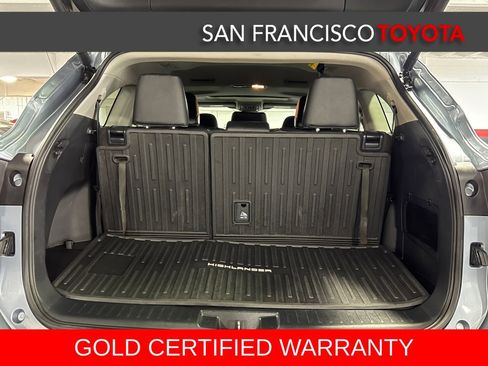 Certified 2024 Toyota Highlander XLE AWD/4WD image 39