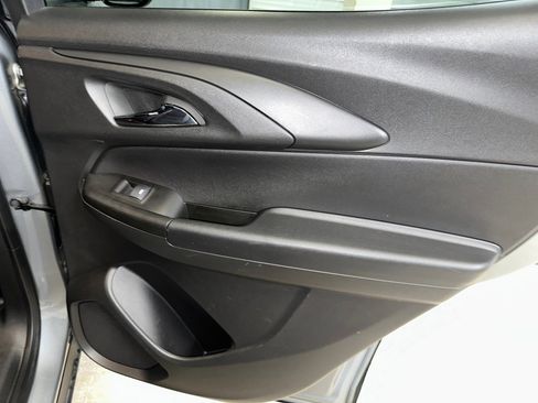 Certified 2023 Chevrolet TrailBlazer ACTIV image 25