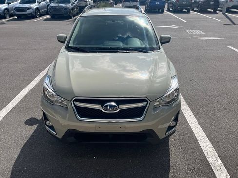 Used 2016 Subaru Crosstrek 2.0i Limited AWD/4WD image 2