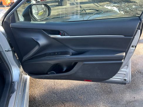 Used 2023 Toyota Camry SE w/ Protection Package (Q2) (TMS) image 17