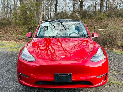 Used 2021 Tesla Model Y Performance image 11