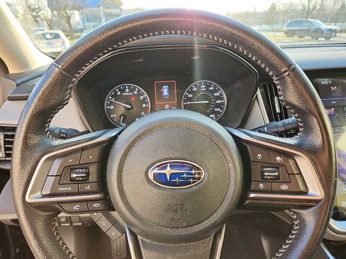 Used 2022 Subaru Outback Premium image 18