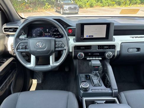 Used 2024 Toyota Tacoma TRD Sport AWD/4WD image 14