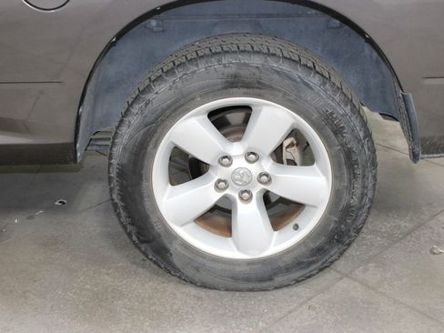 Used 2015 RAM 1500 Express RWD image 52