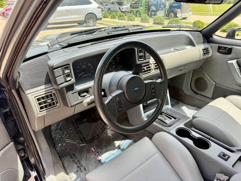 Used 1989 Ford Mustang LX RWD image 14